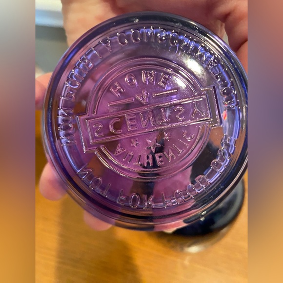 Scentsy Warmer - Picture 2 of 3